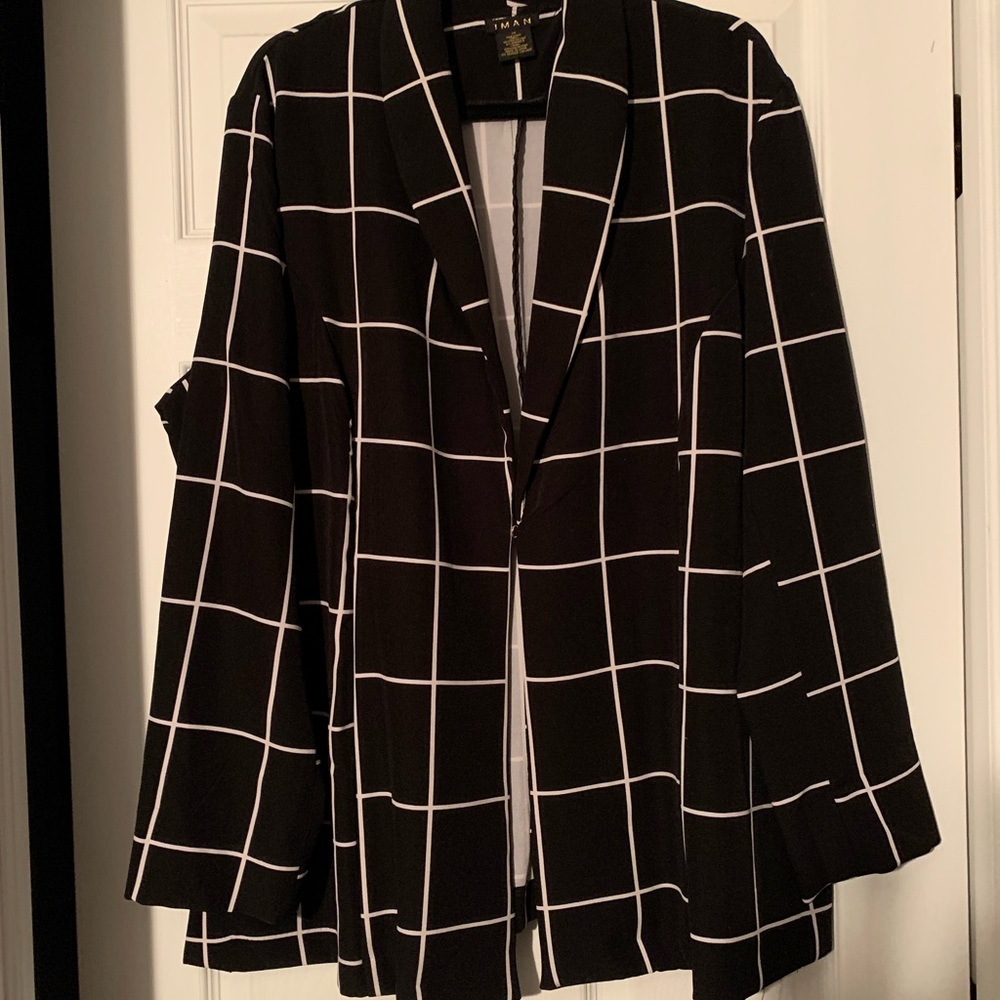 Black and white pants suit